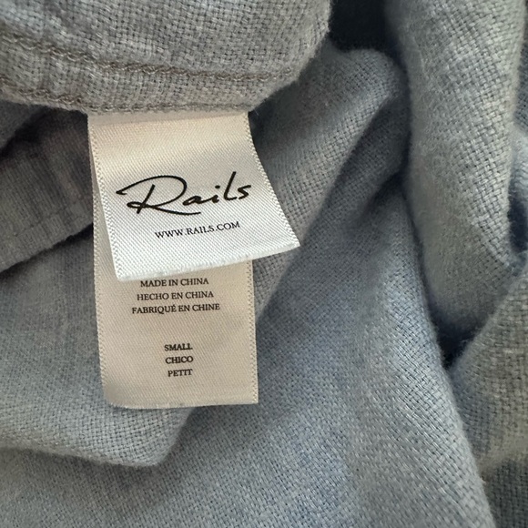 Rails Light Blue Casual Button Down Shirt - Picture 7 of 9